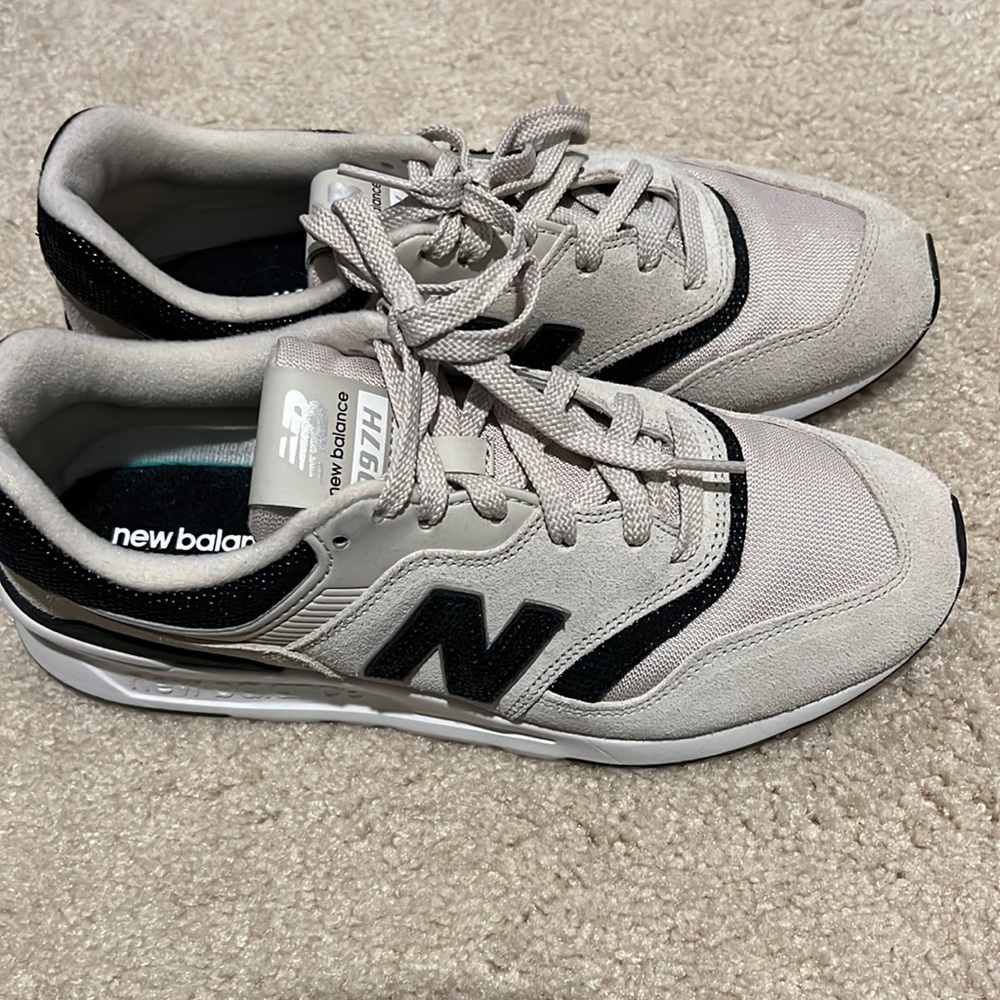 New Balance 9978H size size 9.5 or 9 1/2 CORDURA OFF-WHITE  LIKE NEW